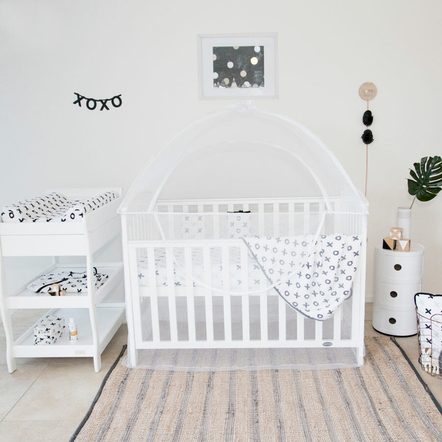 babyhood Cot Canopy white Lifestyle