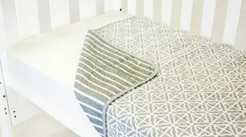 Amani Bebe Summer Stripe Quilt Grey Side A