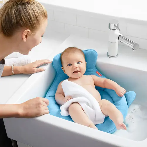 Skip Hop Moby Softspot Sink Bather Blue 4 Skip Hop Moby Softspot Sink Bather Blue 4