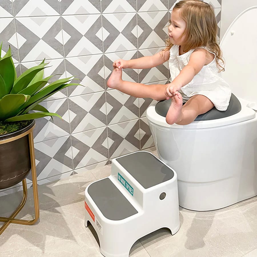 Prince Lionheart Wee Pod Basix Lifestyle With Child 6