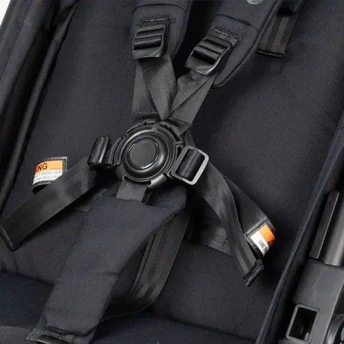 Maxi Cosi Leya Stroller Essential Black Buckle 02 Maxi Cosi Leya Stroller Essential Black Buckle 02