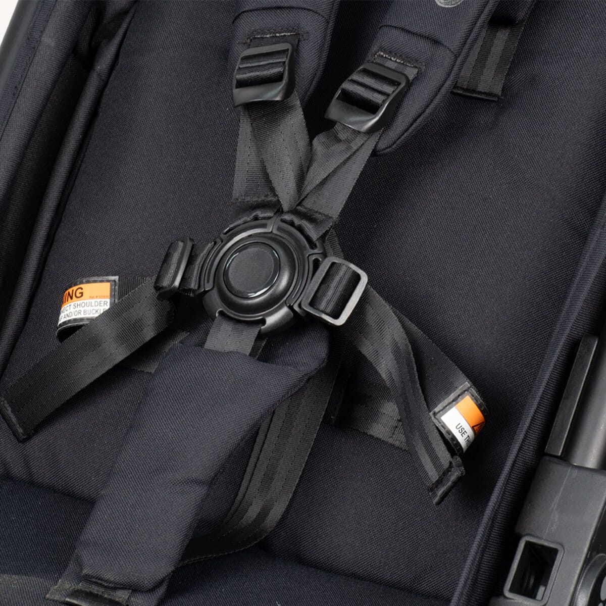 Maxi Cosi Leya Stroller Essential Black Buckle 02