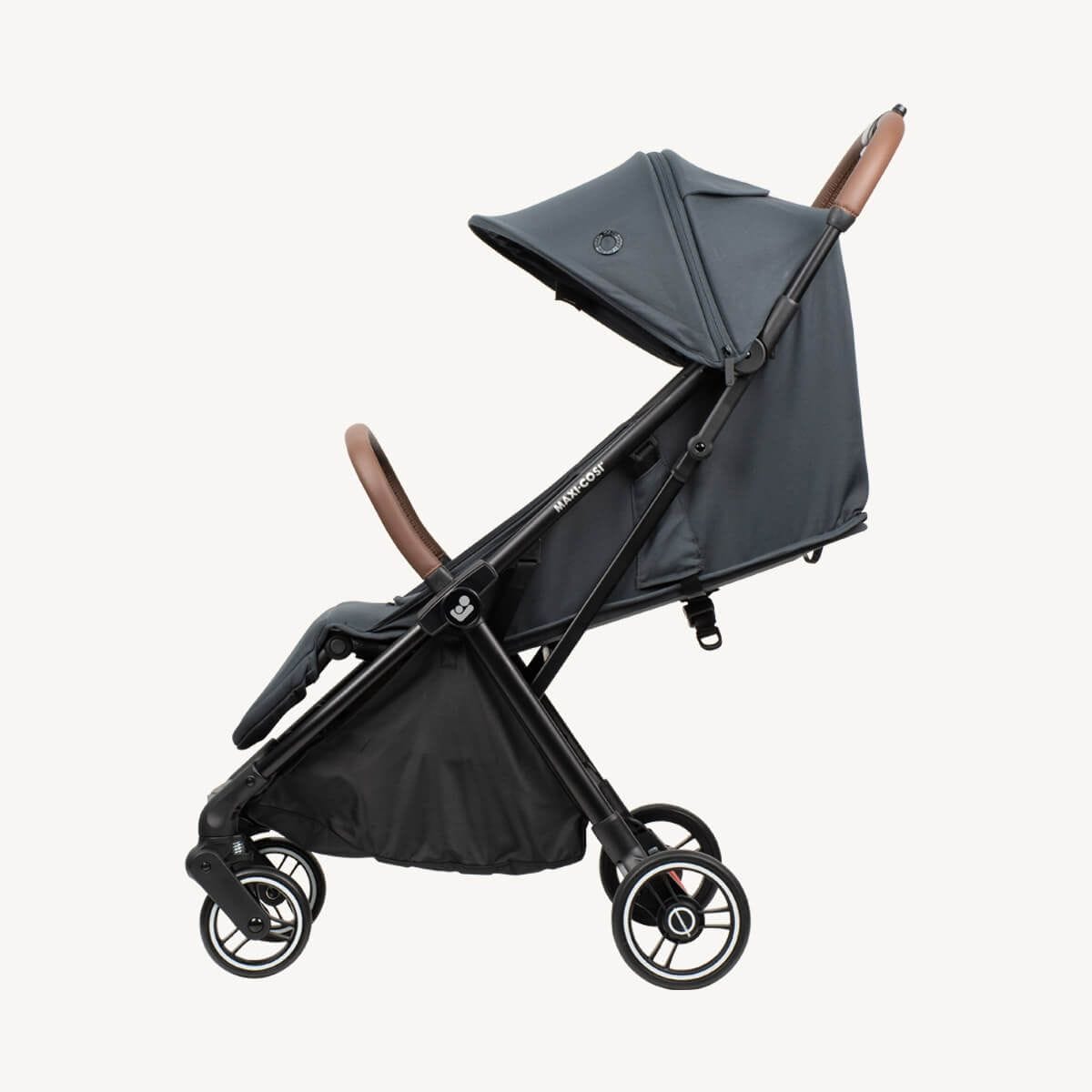 Maxi Cosi Leya Stroller Essential Graphite Side Lie Flat 02